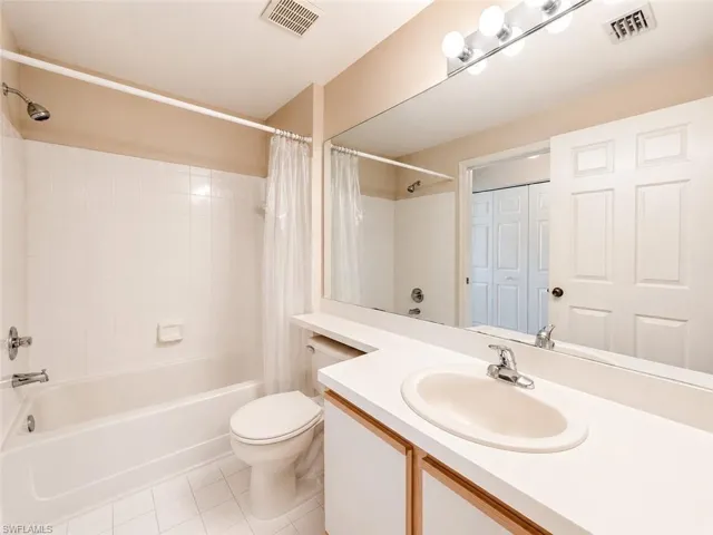 6490 Aragon Way 303, Fort Myers, Florida 33966