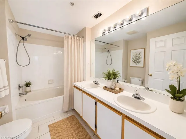 6490 Aragon Way 303, Fort Myers, Florida 33966