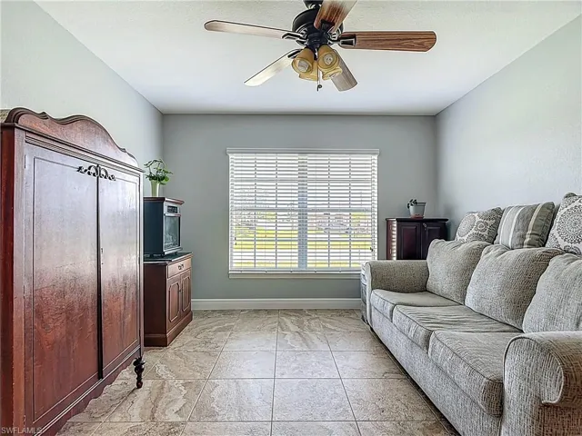 Guest bedroom or all purpose room....