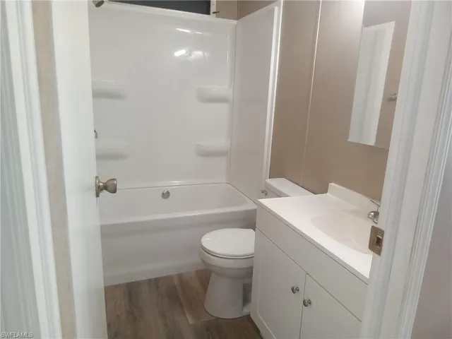 2nd bathroom