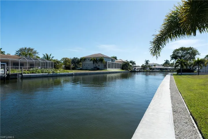 Nice Wide Concrete Cap on New 153' Vinyl Seawall!