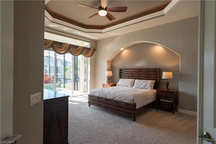 Terrific Tray Ceiling with Mood Lighting!