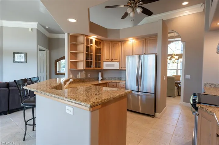 Kool Kitchen with Stainless Steel Appliances!