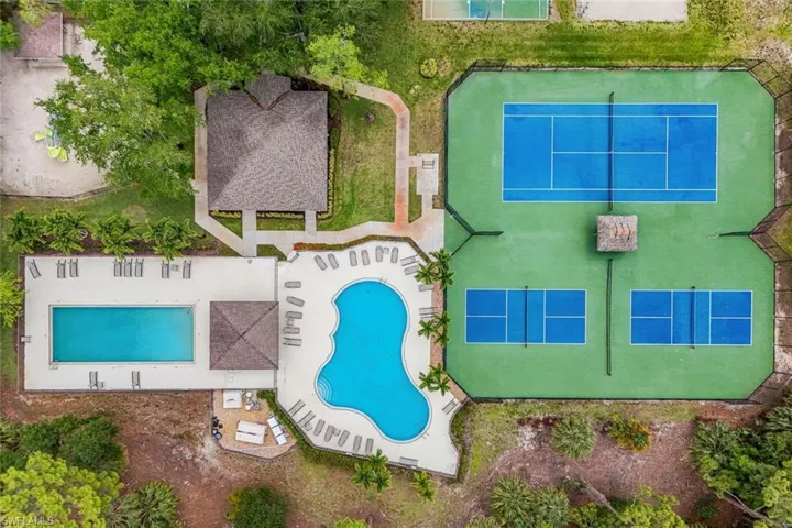 1243 Briarwood Ct, Naples, Florida 34104