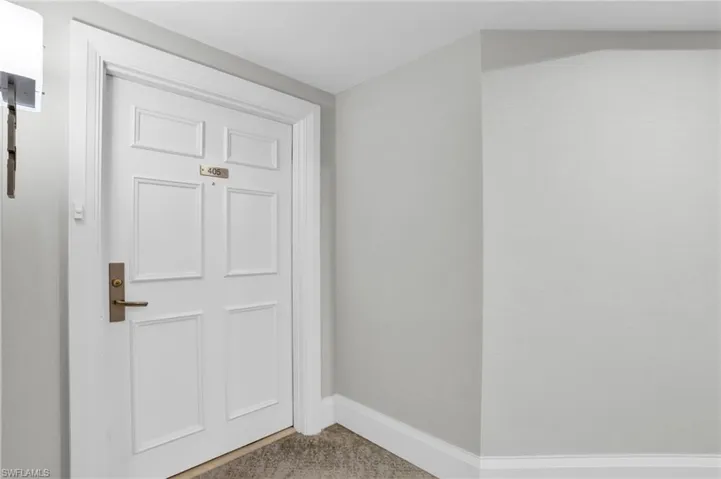 FRONT ENTRY TO 405