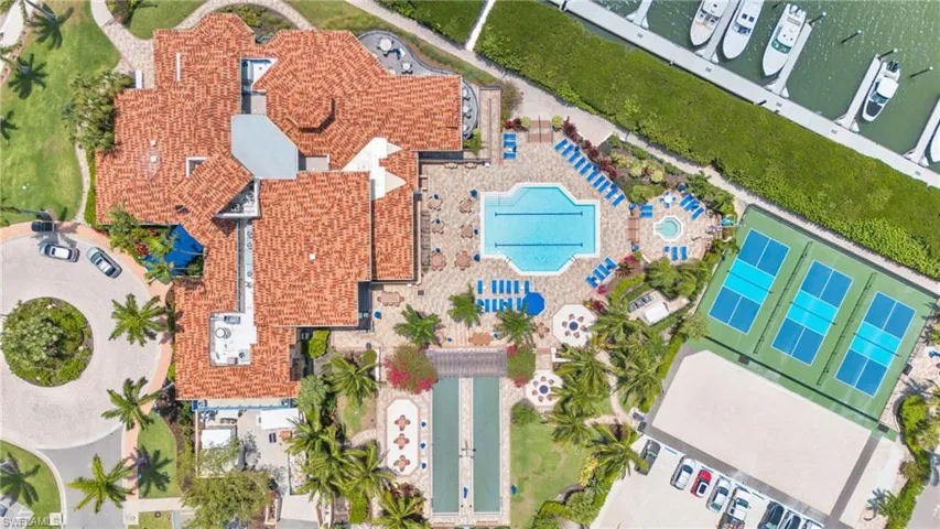 THE CLUB RESORT POOL FOR MEMBERS