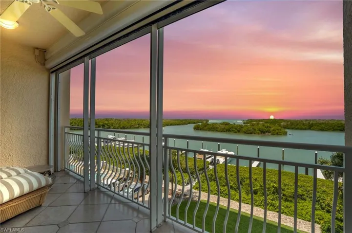 TO THE BEAUTY OF THE SETTING SUN!