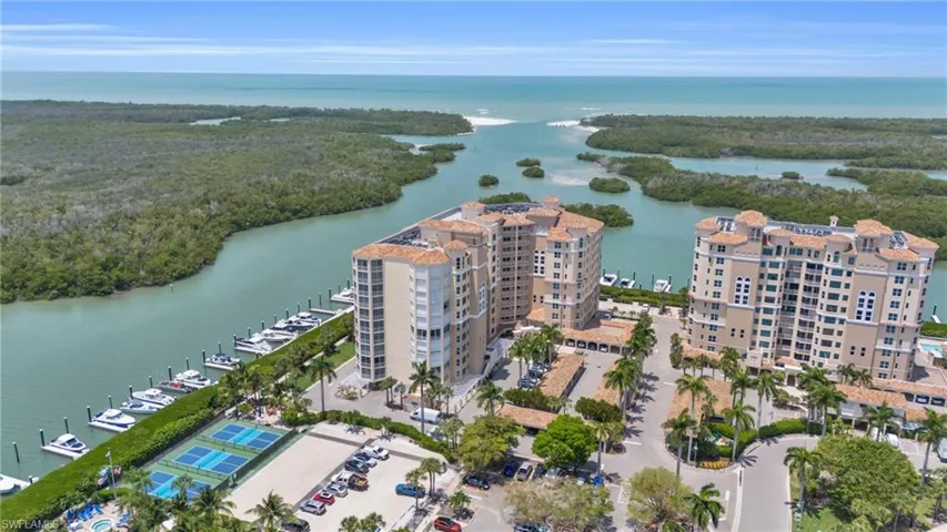 EAST TO WEST - PELICAN ISLE