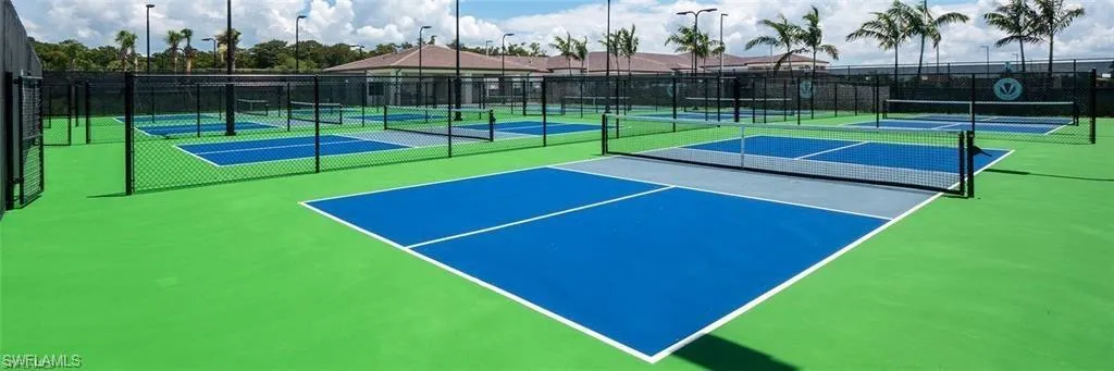 8 Pickleball courts