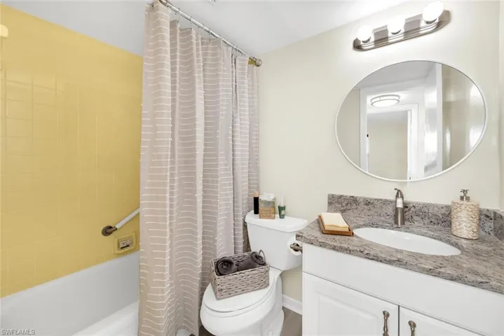 2nd Bath and Guest