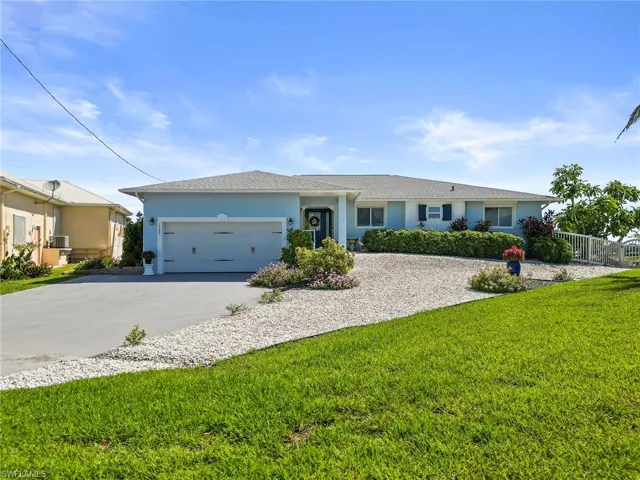 Front of home showing elevation