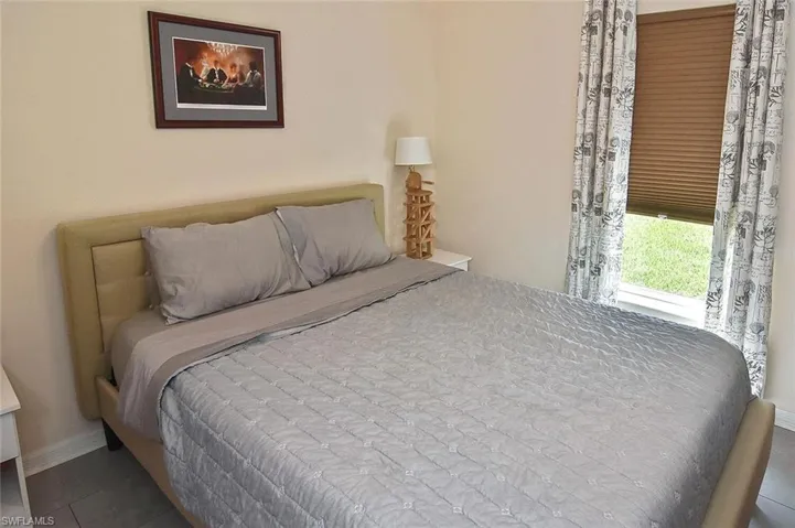 Guest bedroom