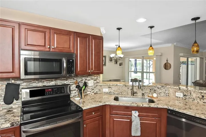 3317  Oasis  BLVD, Cape Coral, FL 33914