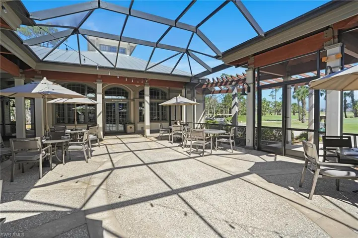 Golf Club Patio Dining