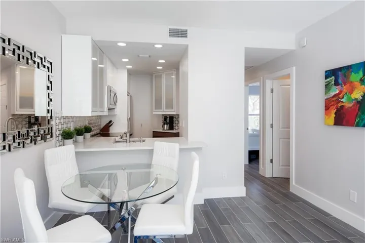 3323 Olympic Dr 711, Naples, Florida 34105