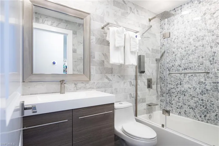 3323 Olympic Dr 711, Naples, Florida 34105