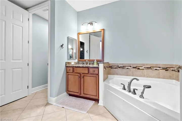 Primary Bath Suite W/Soaking Tub