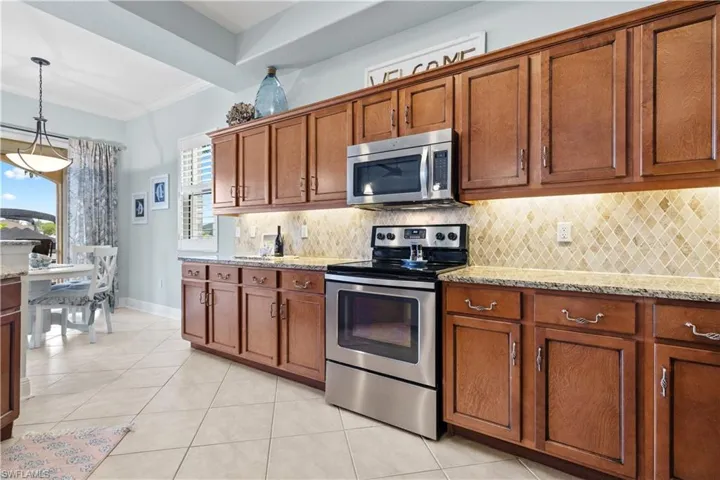 198 Shadroe Cove Cir 502, Cape Coral, Florida 33991