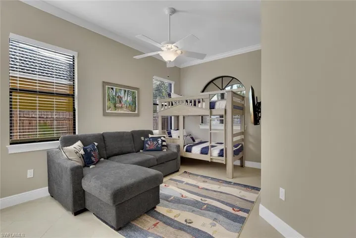 707  104th N AVE, Naples, FL 34108