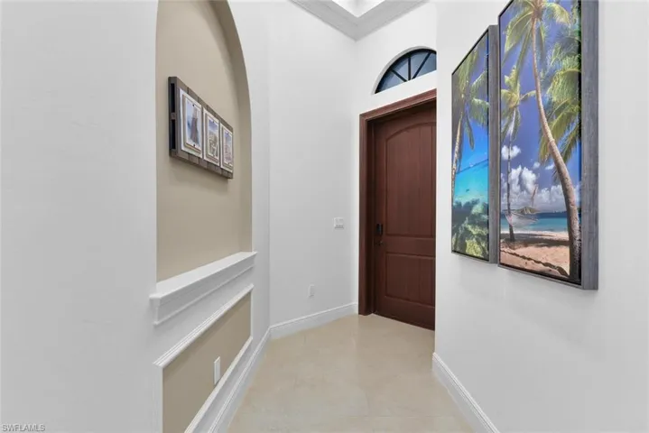 707  104th N AVE, Naples, FL 34108