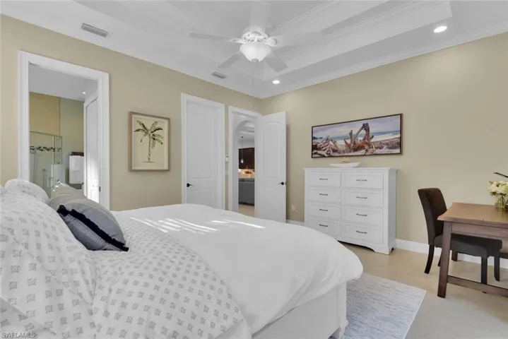 707  104th N AVE, Naples, FL 34108