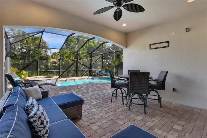 707  104th N AVE, Naples, FL 34108