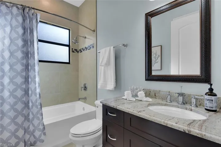 707  104th N AVE, Naples, FL 34108