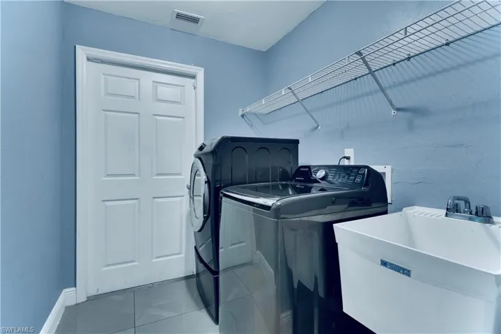 3414 40th St Sw, Lehigh Acres, Florida 33976