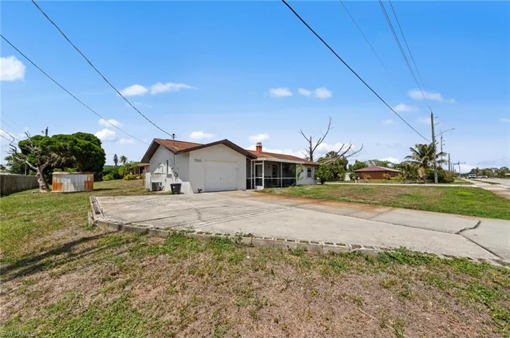 7503 Sanibel Blvd, Fort Myers, Florida 33967