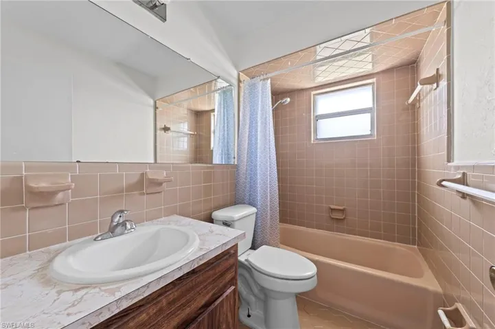 7503 Sanibel Blvd, Fort Myers, Florida 33967