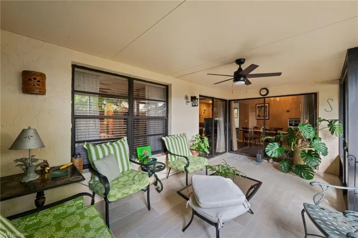 Sunroom with ceiling fan