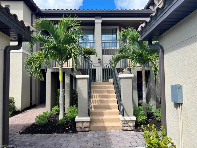 9393  Pocida  CT, Naples, FL 34119