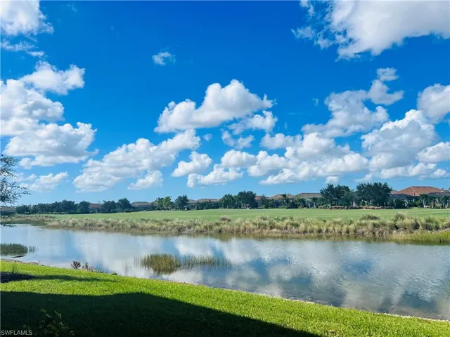 9393  Pocida  CT, Naples, FL 34119
