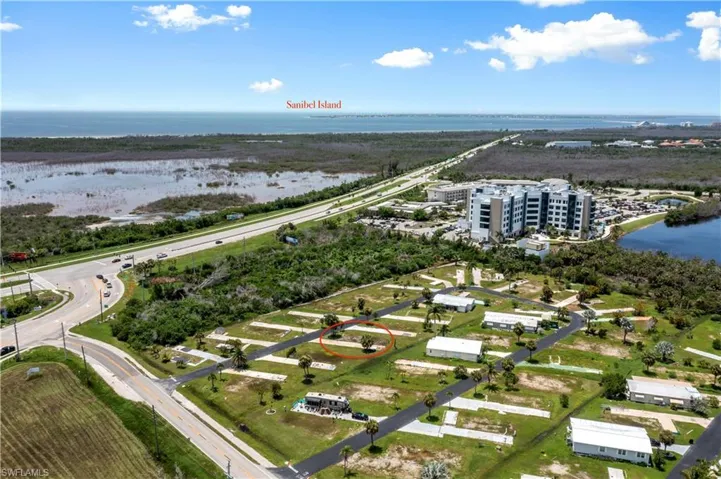 13640  Dowitcher  DR, Fort Myers, FL 33908