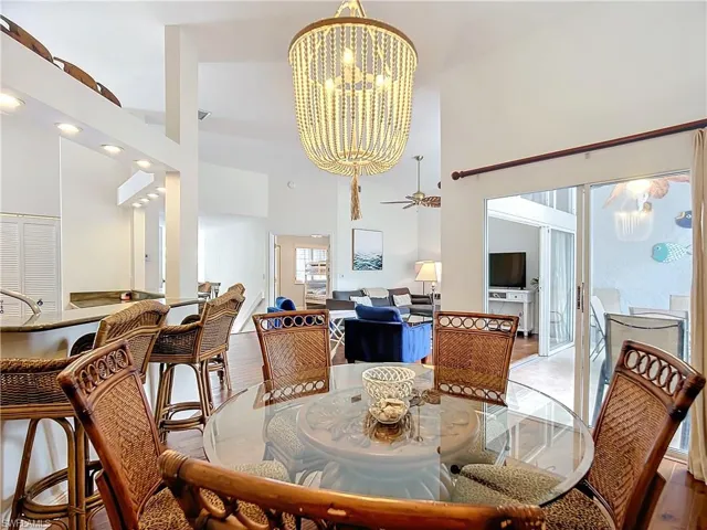 2860 Citrus Lake Dr R-202, Naples, Florida 34109