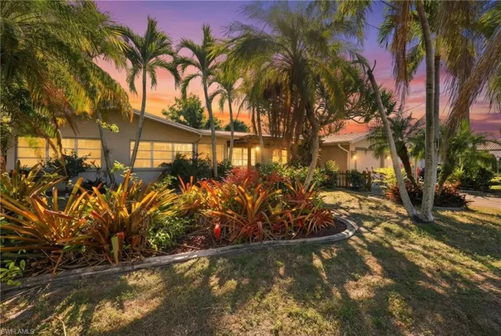 1432 Windsor Ct, Cape Coral, Florida 33904