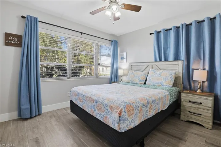 1432 Windsor Ct, Cape Coral, Florida 33904