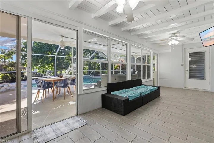 1432 Windsor Ct, Cape Coral, Florida 33904