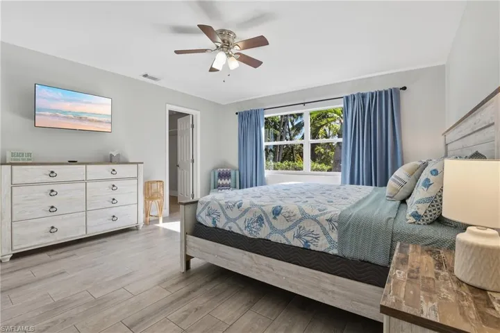1432 Windsor Ct, Cape Coral, Florida 33904