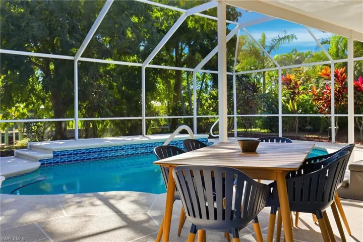 1432 Windsor Ct, Cape Coral, Florida 33904