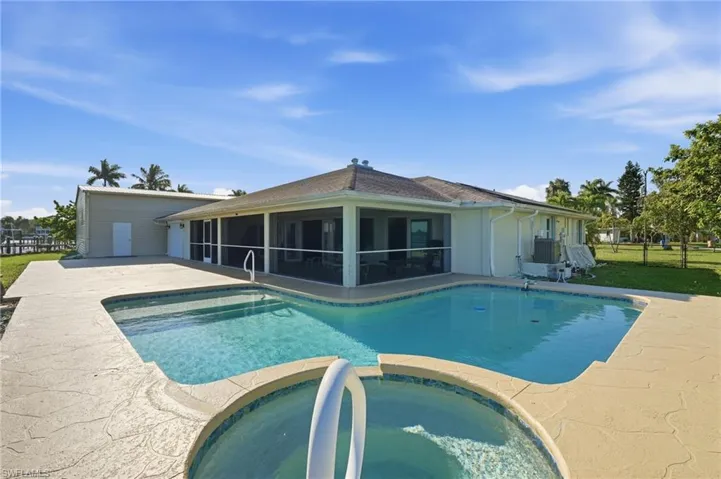 4473 E Riverside Dr, Fort Myers, Florida 33905