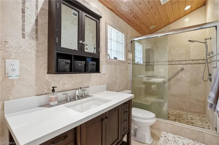 4473 E Riverside  DR, Fort Myers, FL 33905