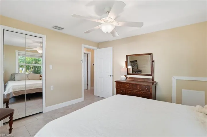 4473 E Riverside  DR, Fort Myers, FL 33905