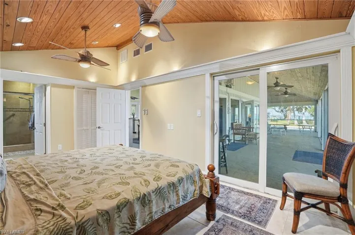 4473 E Riverside  DR, Fort Myers, FL 33905