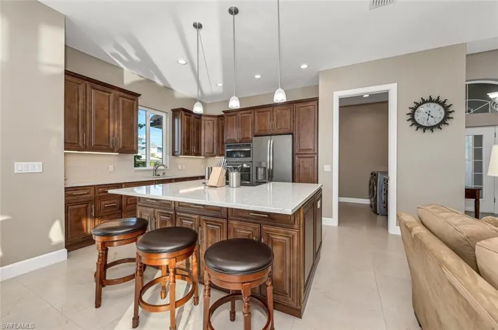 3254 Lakeview Dr, Naples, Florida 34112