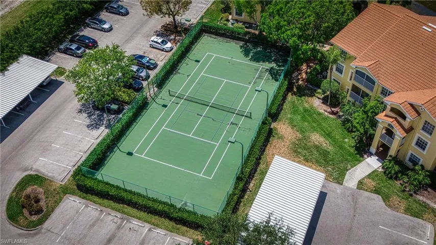 4700  Saint Croix  LN, Naples, FL 34109