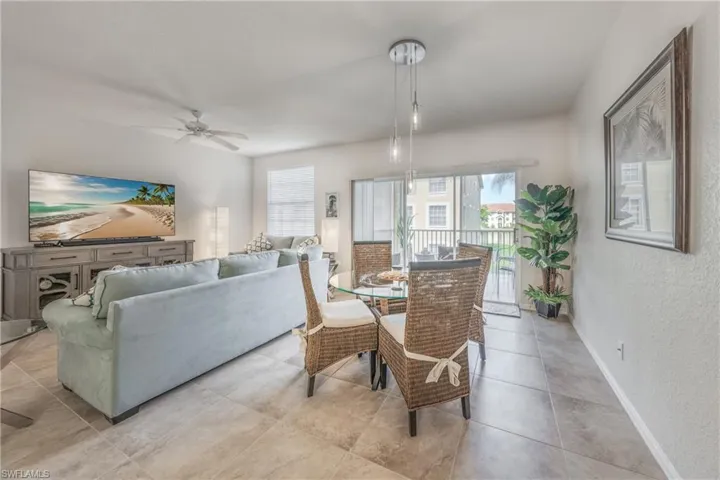 4700  Saint Croix  LN, Naples, FL 34109
