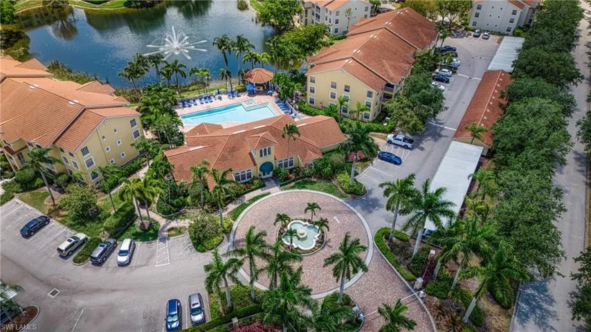 4700  Saint Croix  LN, Naples, FL 34109