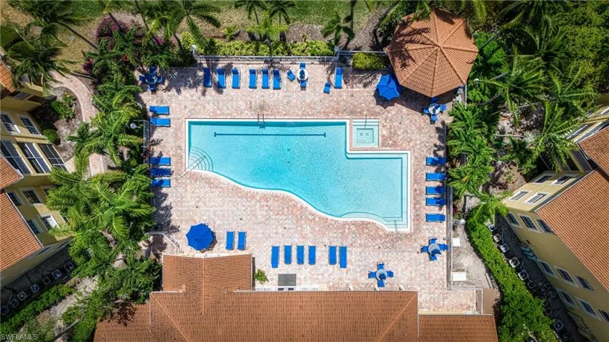 4700  Saint Croix  LN, Naples, FL 34109