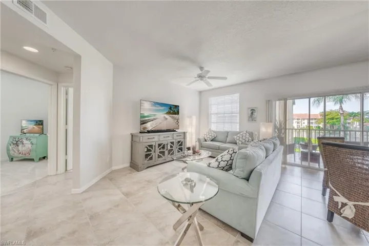 4700  Saint Croix  LN, Naples, FL 34109